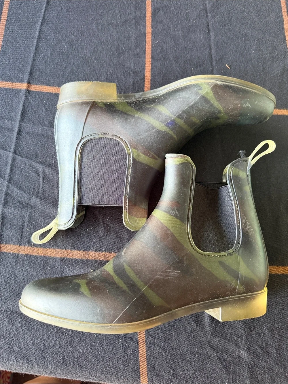 J. Crew Women's Camo Chelsea Rain Boots in Green and Brown